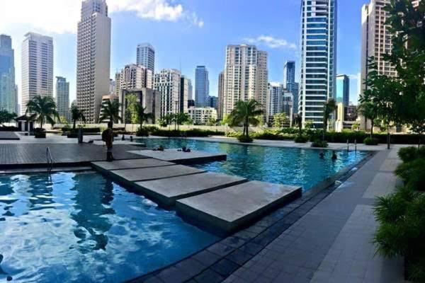 Netflix- Destina Stays At Jazz Residences Makati, Metromanila Makati City Ngoại thất bức ảnh